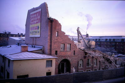 Gamla Folkets Hus, med Röda Kvarn rivs 1968