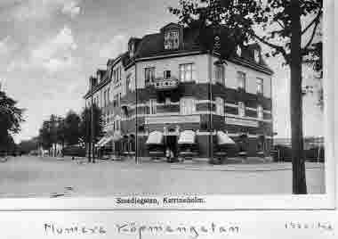 Köpmangatan (Smedjegatan)Katrineholm1920- talet. Konsumtionsföreningen.