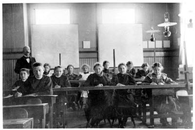 Lektion i Västra skolan