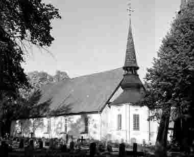 Sköldinge kyrka exteriör år 1957