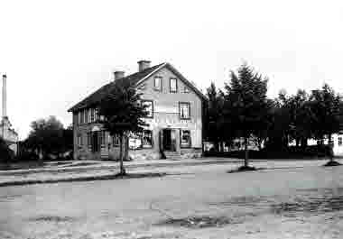 Fagerströmska huset vid torget. Byggt 1872.