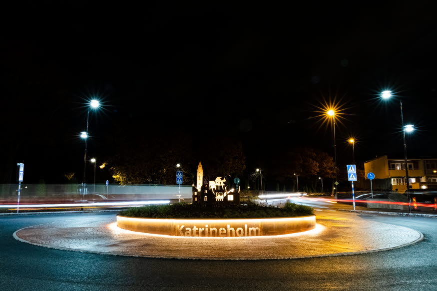 Nya cirkulationsplatsen i korsningen Oppundavägen/Västgötagatan. Foto: Josefine Karlsson
